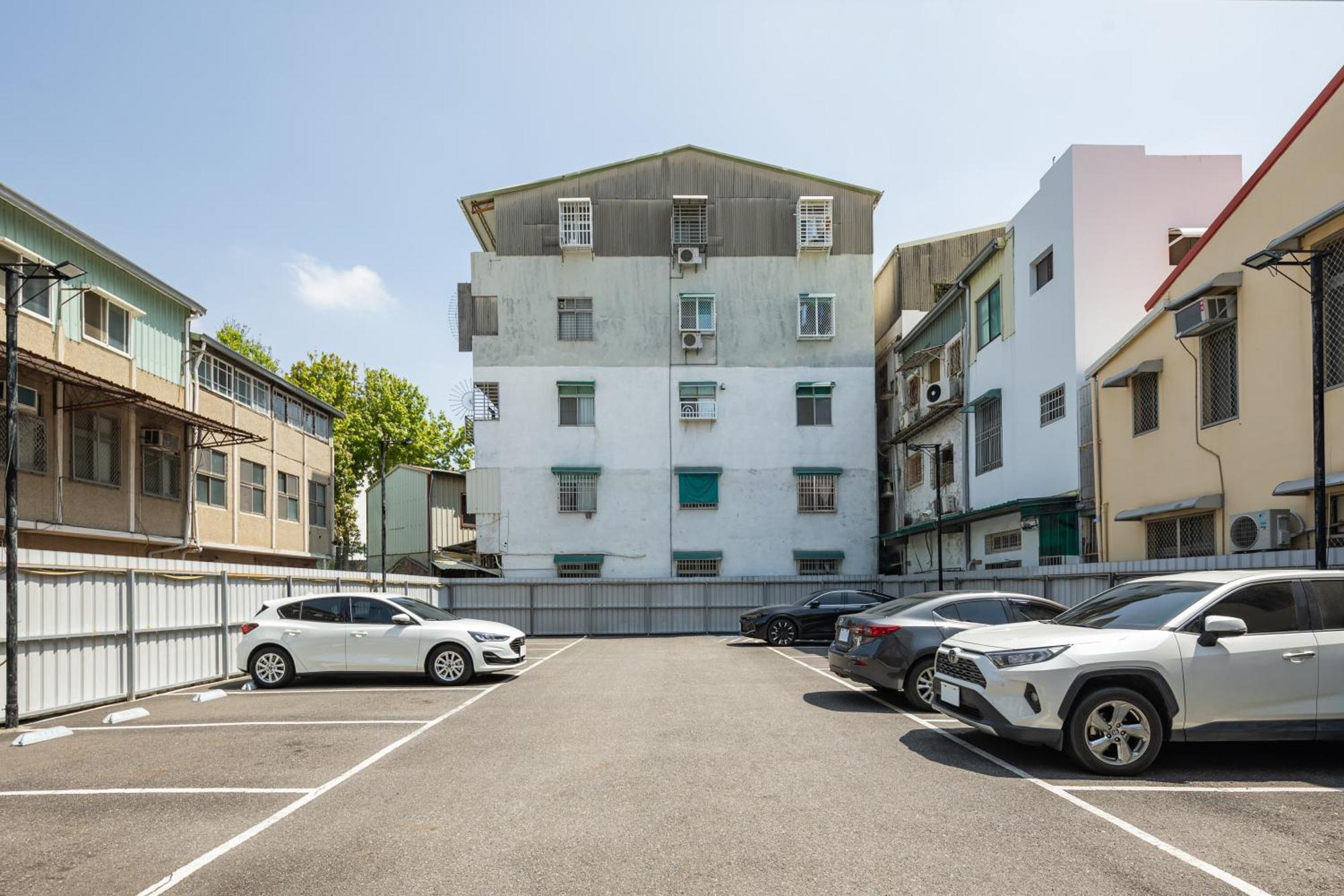 Kindness Hotel - Tainan Minsheng Zewnętrze zdjęcie