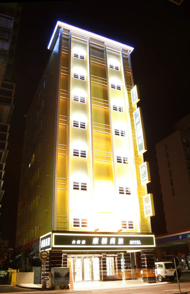Kindness Hotel - Tainan Minsheng Zewnętrze zdjęcie